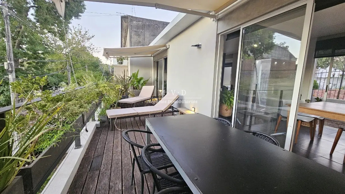 Casa ID.1 - Venta Casa En Malvín, 3 Dormitorios, Cochera, Minimalista, Nueva.