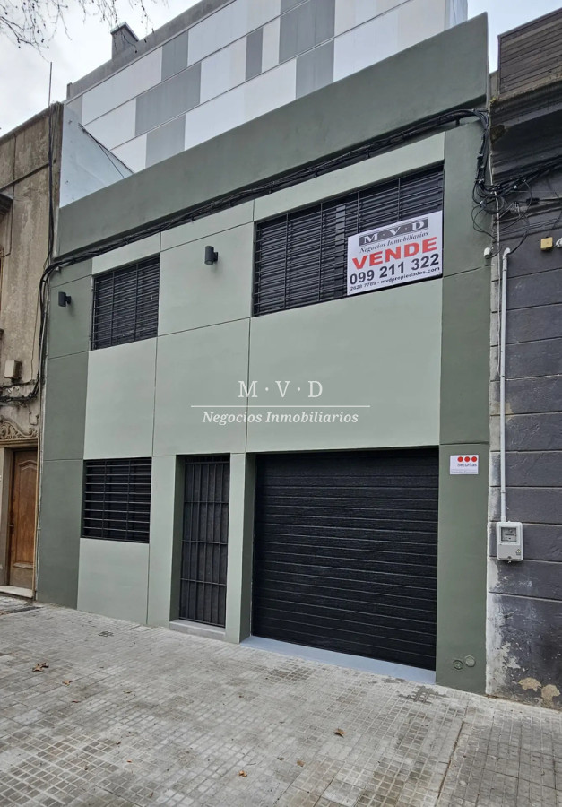 Casa ID.2 - Casa En Venta A Estrenar En Cordón, Cuatro Dormitorios, Garaje, Patio Y Azoteas