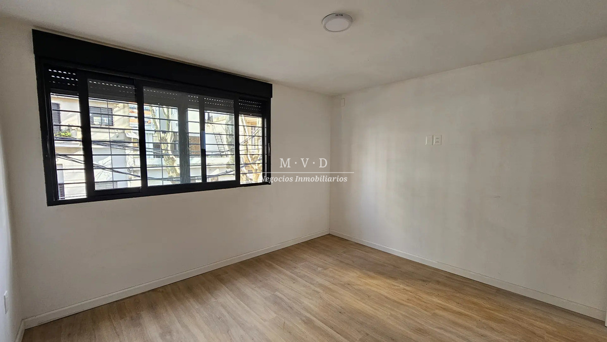Casa ID.2 - Casa En Venta A Estrenar En Cordón, Cuatro Dormitorios, Garaje, Patio Y Azoteas