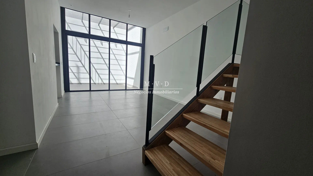Casa ID.3 - Casa A Estrenar En Venta En Cordón, 3 Dormitorios, Escritorio, Garaje, Patio, Terraza Y Azotea