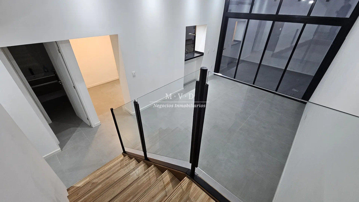 Casa ID.3 - Casa A Estrenar En Venta En Cordón, 3 Dormitorios, Escritorio, Garaje, Patio, Terraza Y Azotea