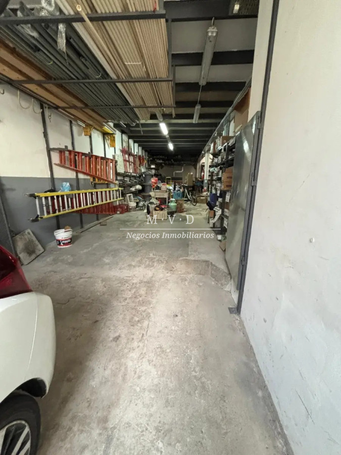 Local Comercial ID.9 - Local Multiuso, Depósito En 2 Plantas, Oficina Y Entrada Camiones