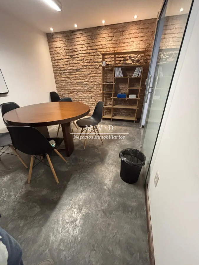 Local Comercial ID.9 - Local Multiuso, Depósito En 2 Plantas, Oficina Y Entrada Camiones