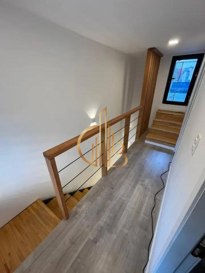 Casa ID.2 - Excelente Dúplex de 2 Dormitorios con Azotea y Parrillero en Aguada - 10A