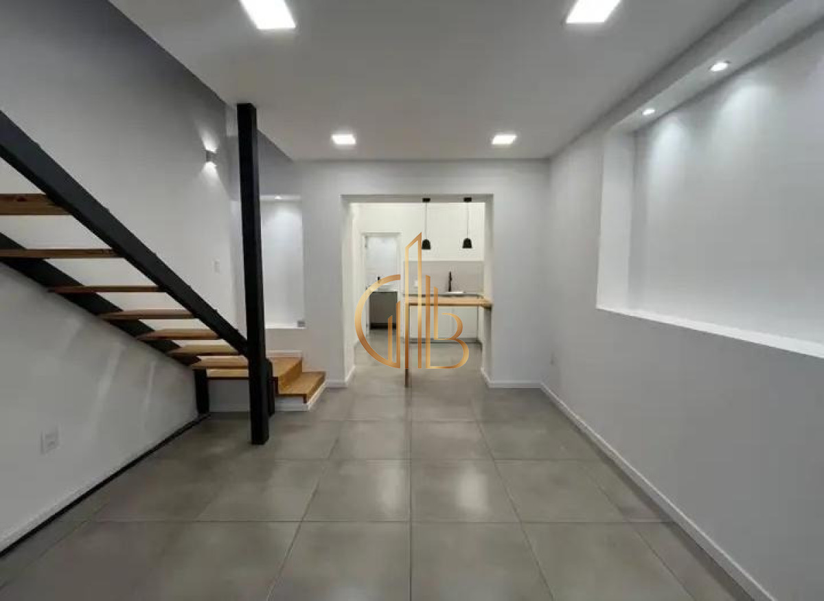 Casa ID.2 - Excelente Dúplex de 2 Dormitorios con Azotea y Parrillero en Aguada - 10A