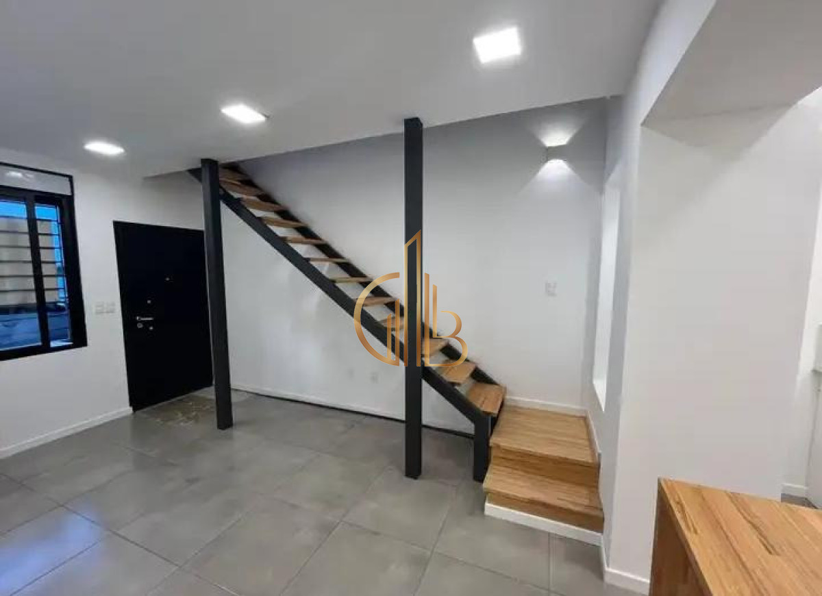 Casa ID.2 - Excelente Dúplex de 2 Dormitorios con Azotea y Parrillero en Aguada - 10A