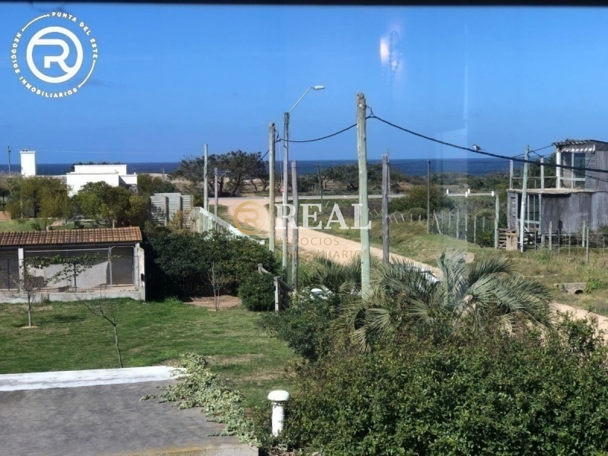 Casa ID.1026 - Casa en venta con vista al Mar