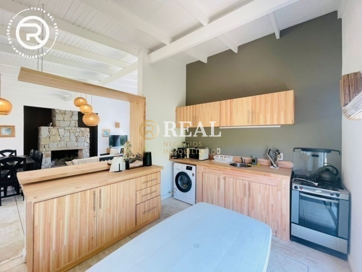 Casa ID.1035 - Casa en alquiler temporal y venta a pasos del mar