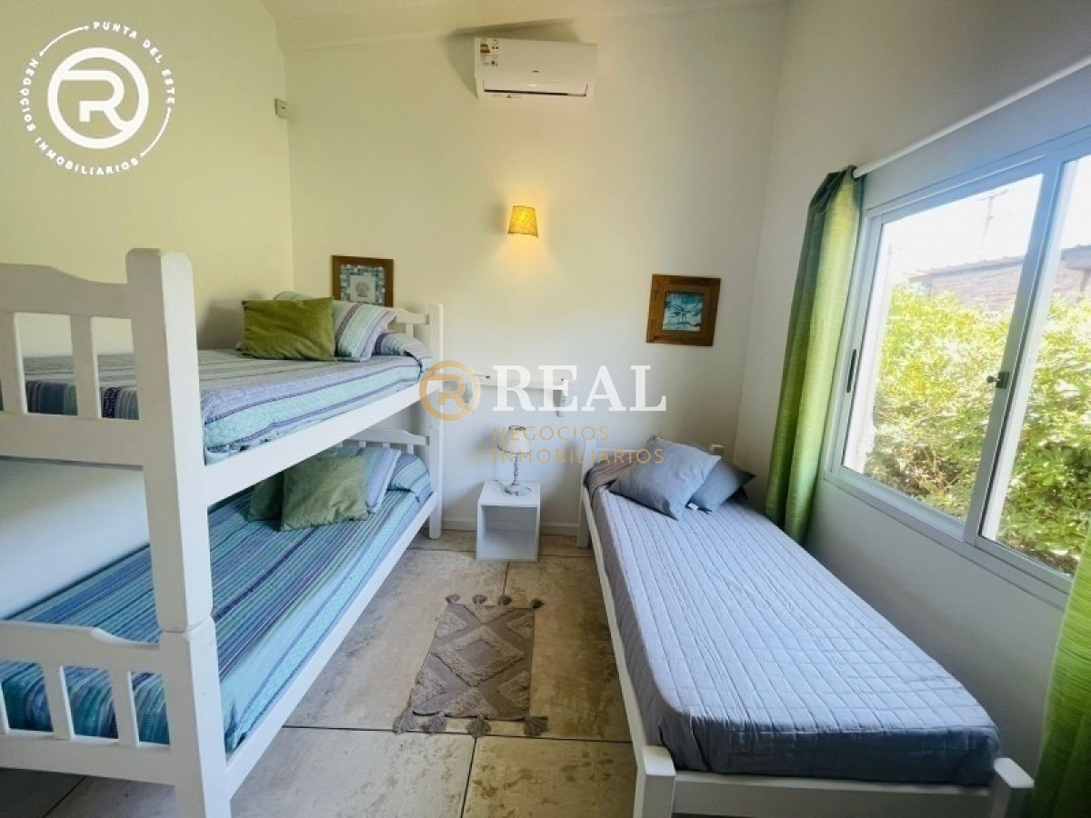 Casa ID.1035 - Casa en alquiler temporal y venta a pasos del mar