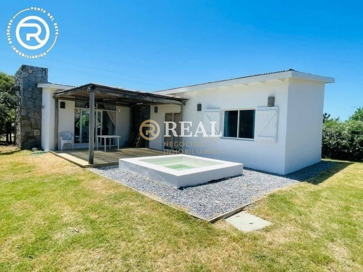 Casa ID.1035 - Casa en alquiler temporal y venta a pasos del mar