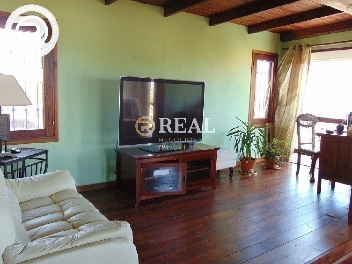 Casa ID.103 - Casa muy cercana al mar con piscina.