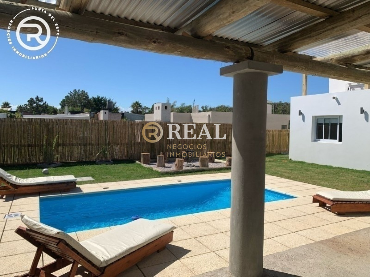 Casa ID.1051 - Moderna Casa con vista al Mar