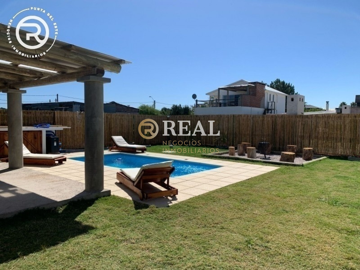 Casa ID.1051 - Moderna Casa con vista al Mar