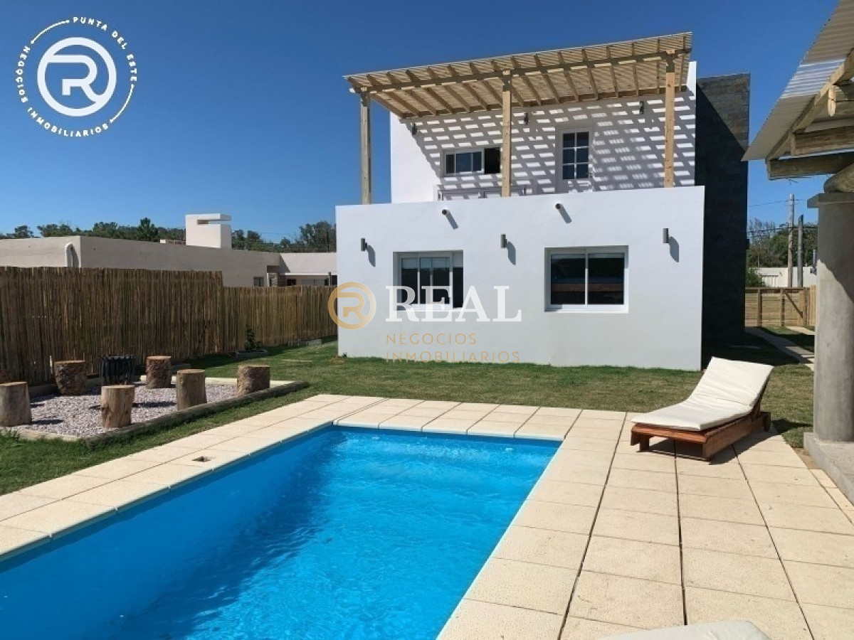 Casa ID.1051 - Moderna Casa con vista al Mar