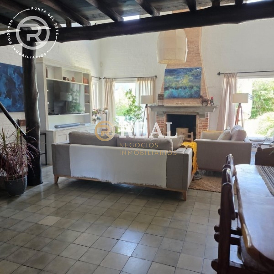 Casa ID.1130 - Casa en venta, La Barra.