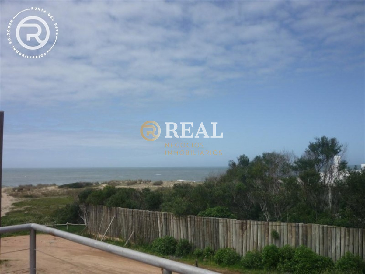 Casa ID.149 - Casa en alquiler con vista al mar muy cerca de José Ignacio.