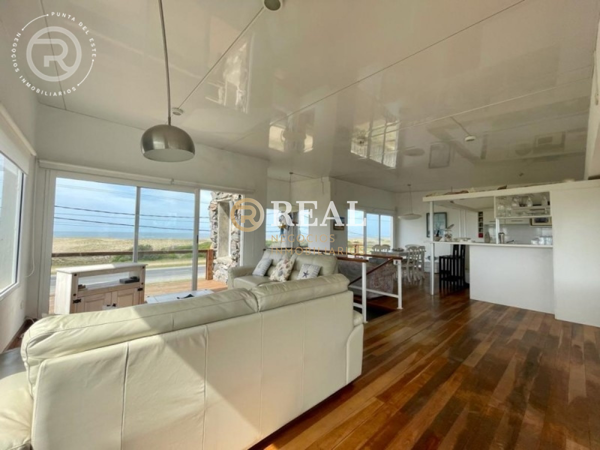 Casa ID.154 - Casa en alquiler en Balneario Buenos Aires.