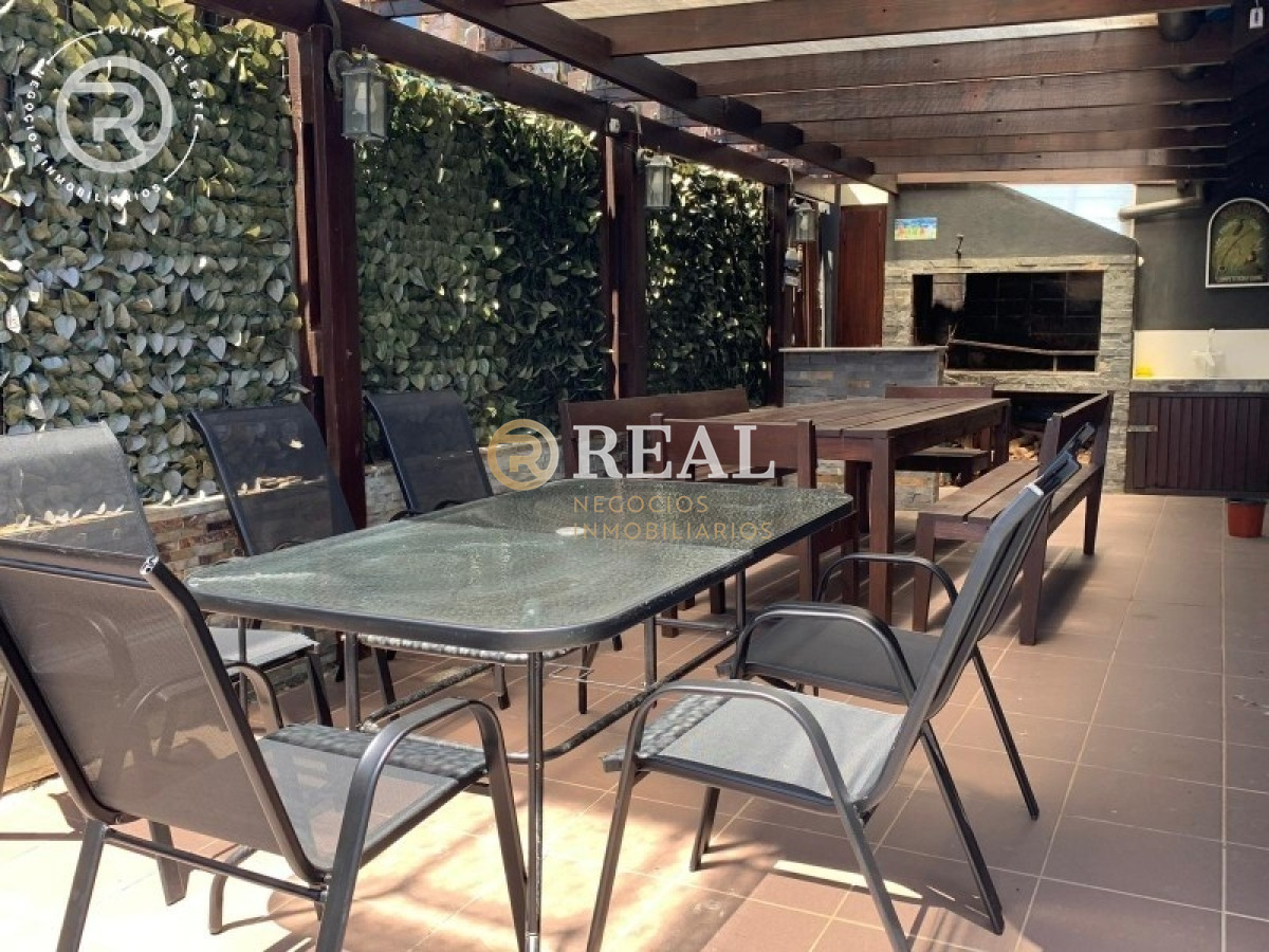 Casa ID.158 - Casa en Balneario Buenos Aires, primera línea