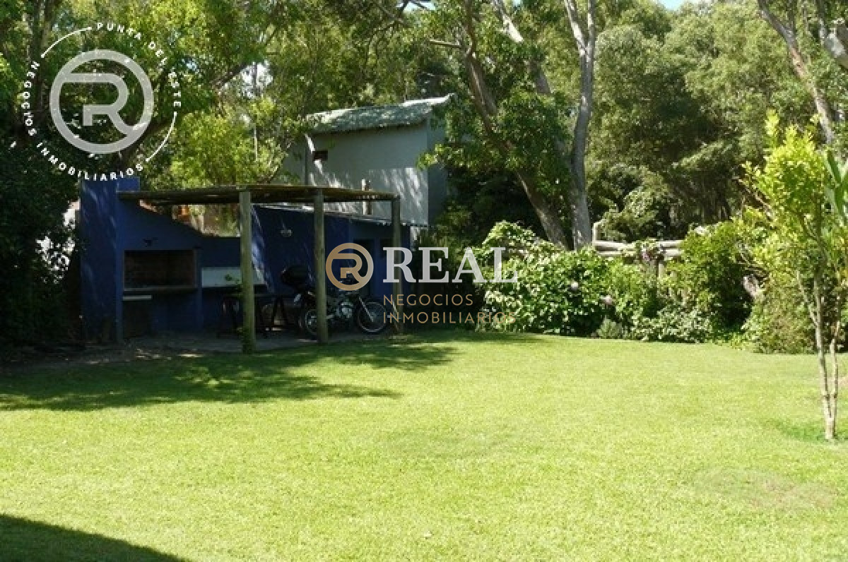 Casa ID.190 - Muy linda casa a metros del mar.