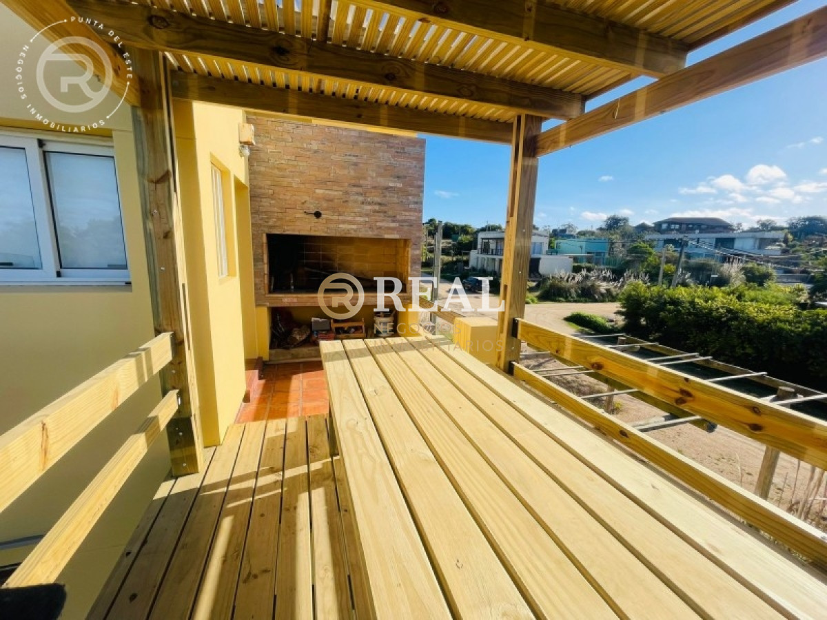 Casa ID.195 - Moderna y con amplios ambientes