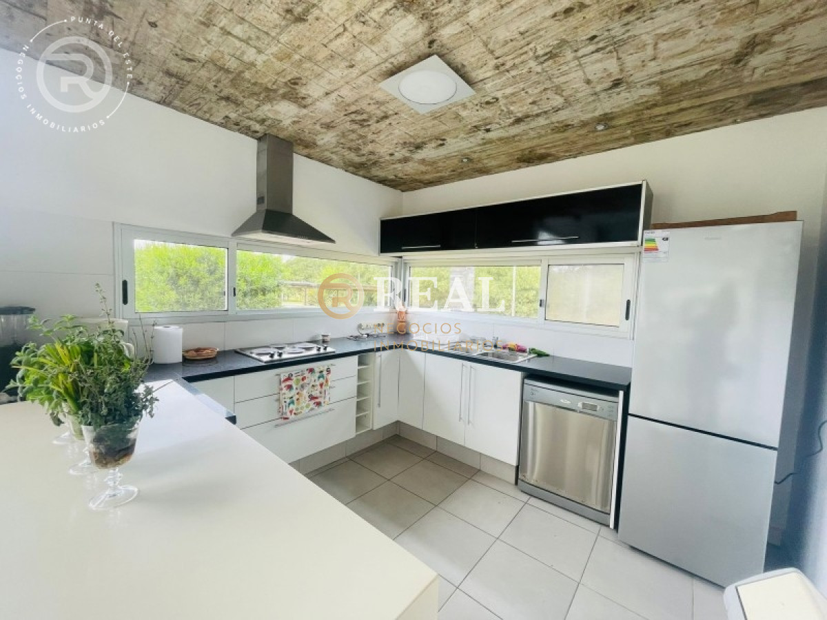 Casa ID.229 - Gran oportunidad en barrio cerrado San Vicente !!