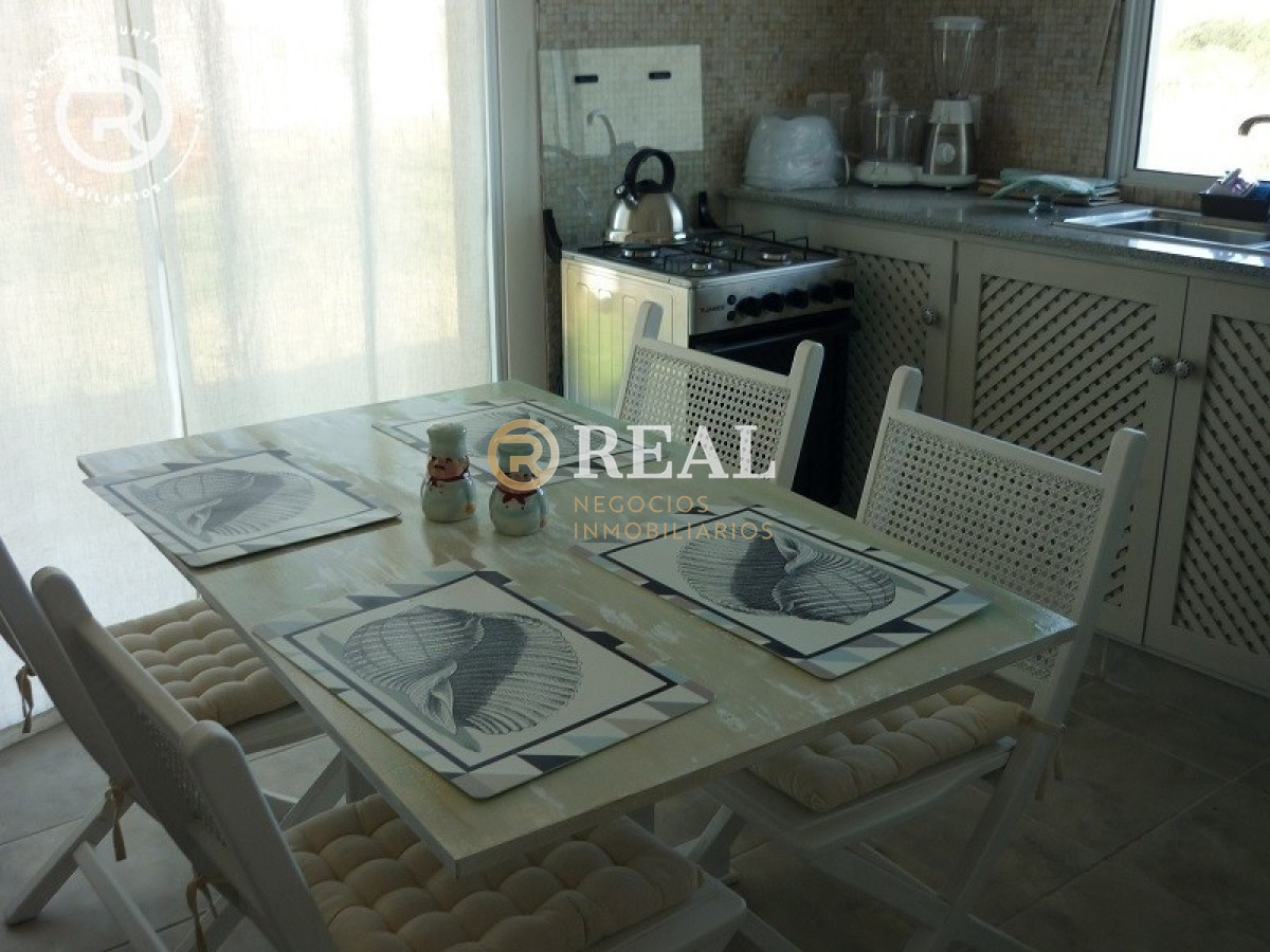 Casa ID.238 - Casa en alquiler en Balneario Buenos Aires.