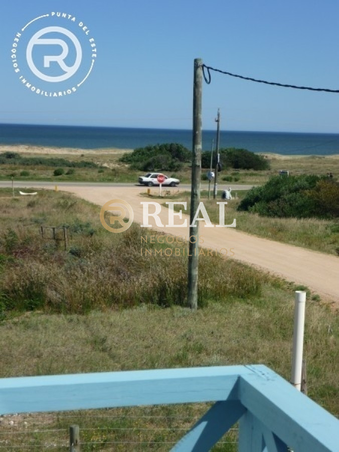 Casa ID.238 - Casa en alquiler en Balneario Buenos Aires.