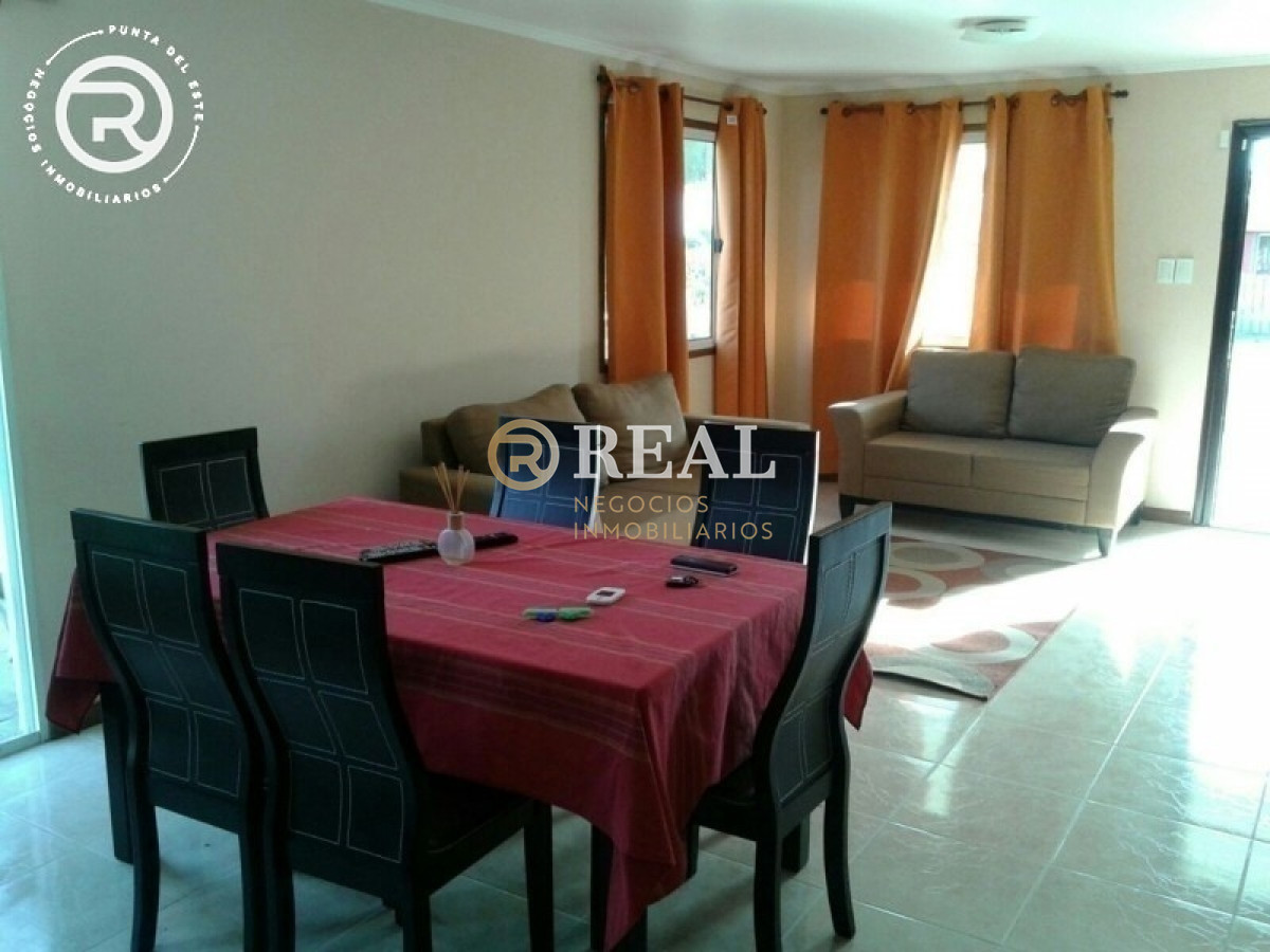 Casa ID.240 - Casa en venta y alquiler en Balneario Buenos Aires.