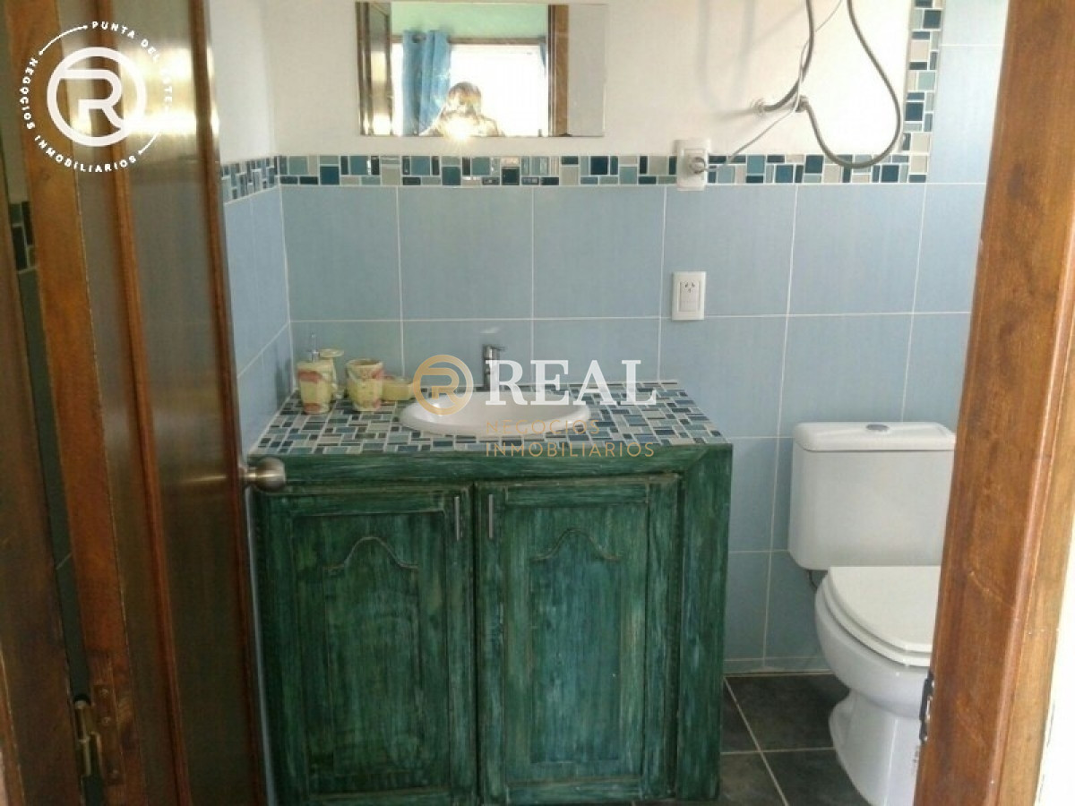 Casa ID.240 - Casa en venta y alquiler en Balneario Buenos Aires.