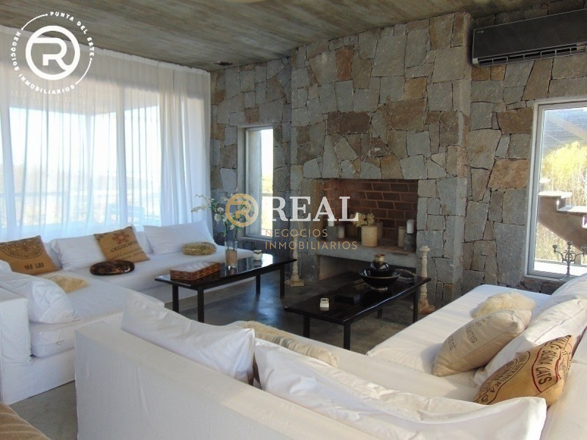 Casa ID.380 - Casa en venta y alquiler sobre el mar