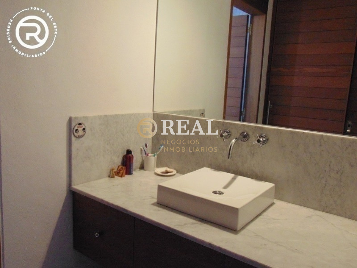 Casa ID.380 - Casa en venta y alquiler sobre el mar