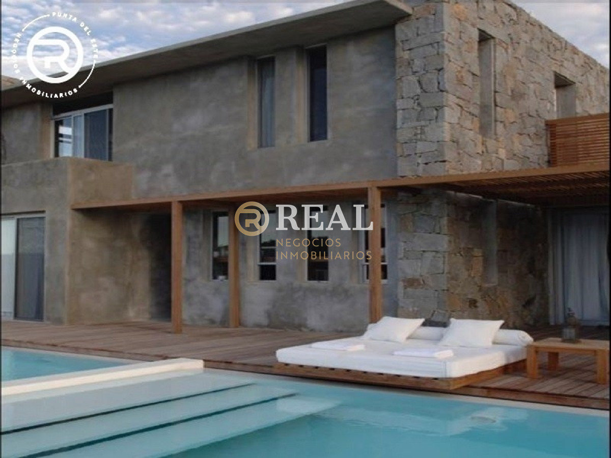 Casa ID.380 - Casa en venta y alquiler sobre el mar
