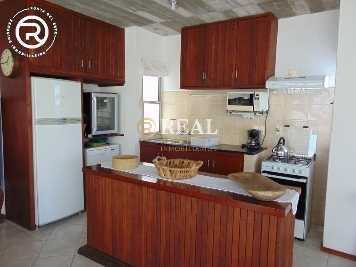 Casa ID.415 - Casa super equipada a dos cuadras de la playa en Manantiales