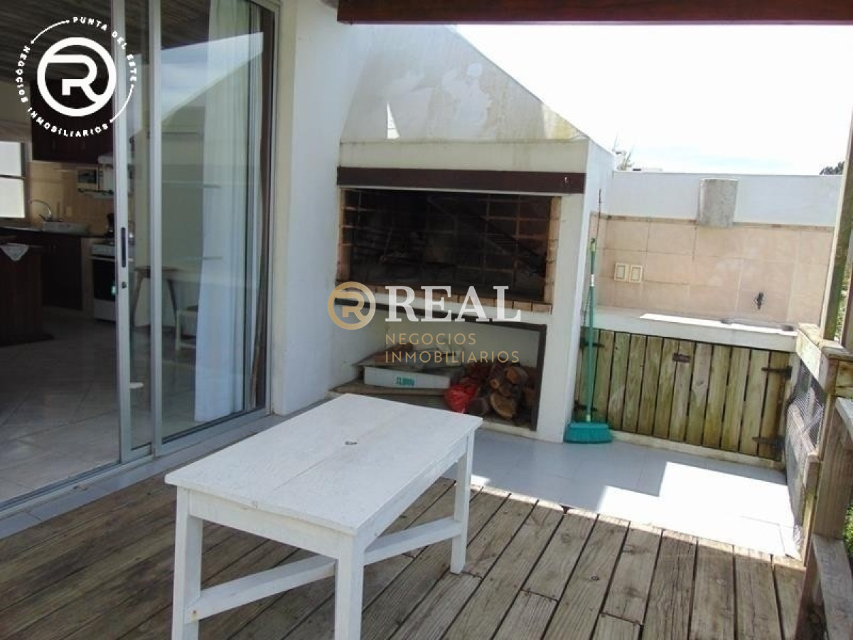 Casa ID.415 - Casa super equipada a dos cuadras de la playa en Manantiales