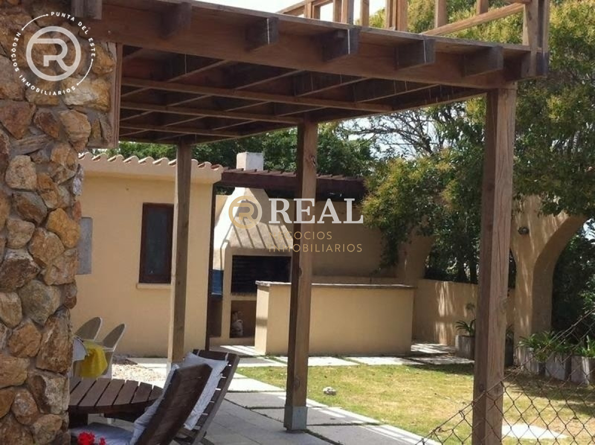 Casa ID.449 - Casa con piscina y cancha de tenis