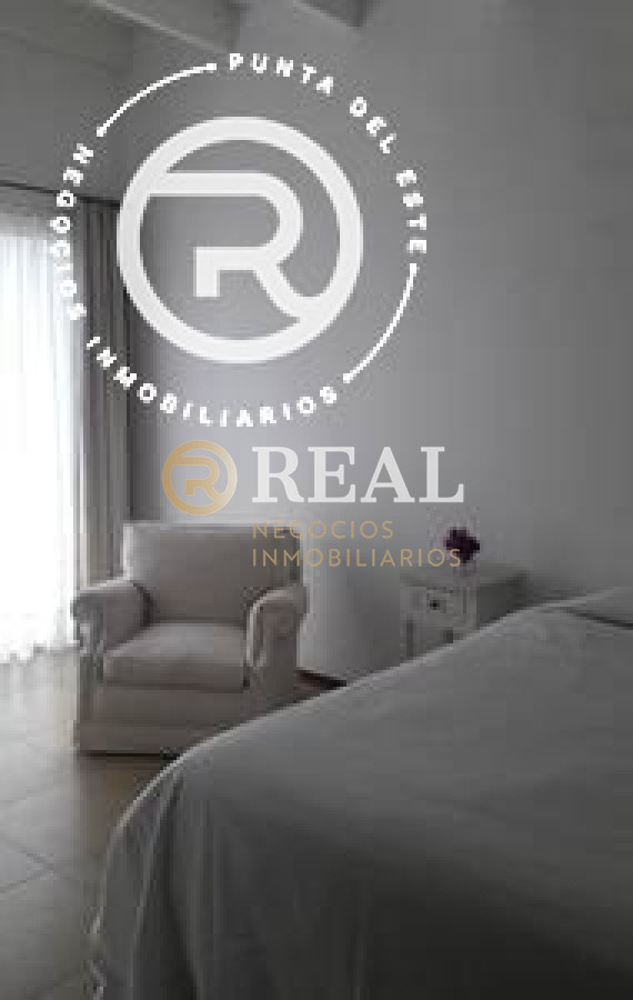 Casa ID.458 - Casa con amplio jardin y parrillero