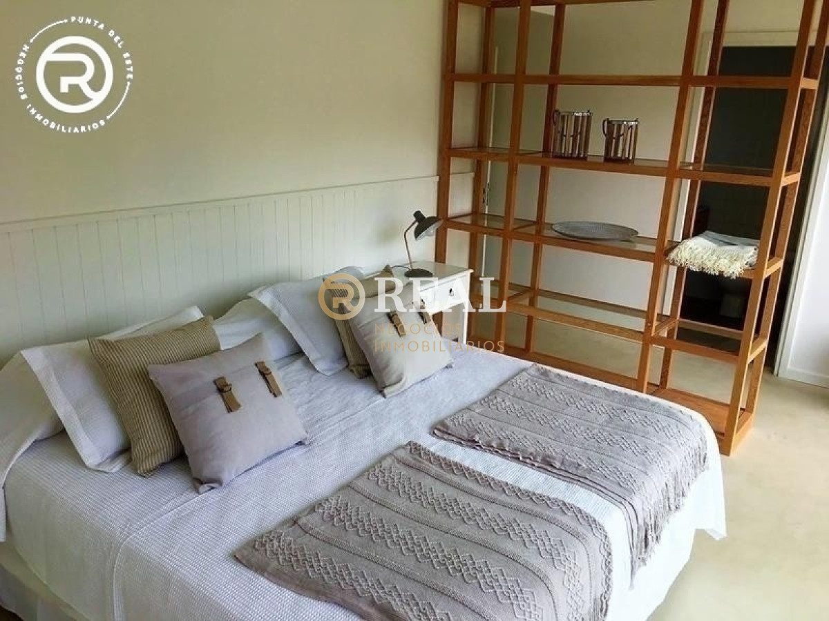 Casa ID.496 - Importante residencia en Barrio cerrado Pinar del Faro