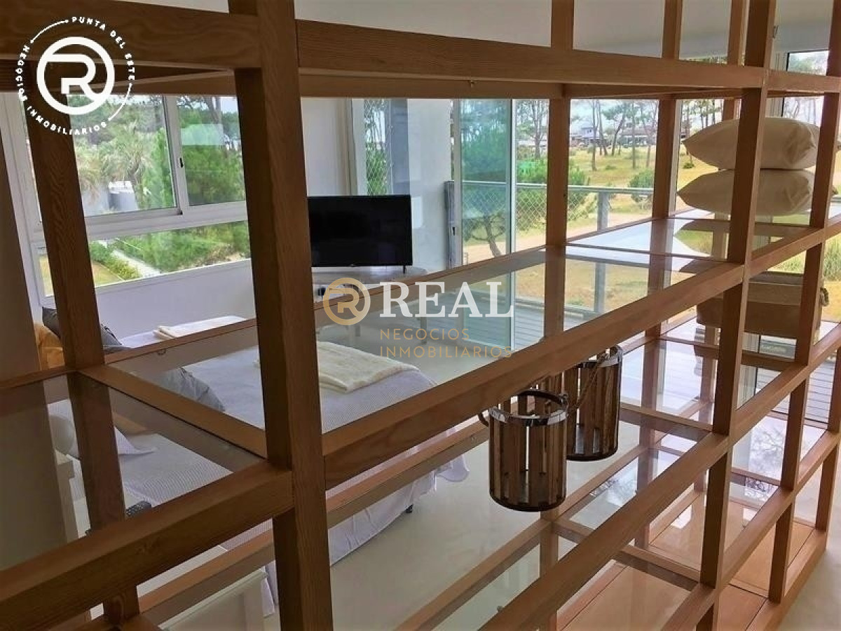 Casa ID.496 - Importante residencia en Barrio cerrado Pinar del Faro