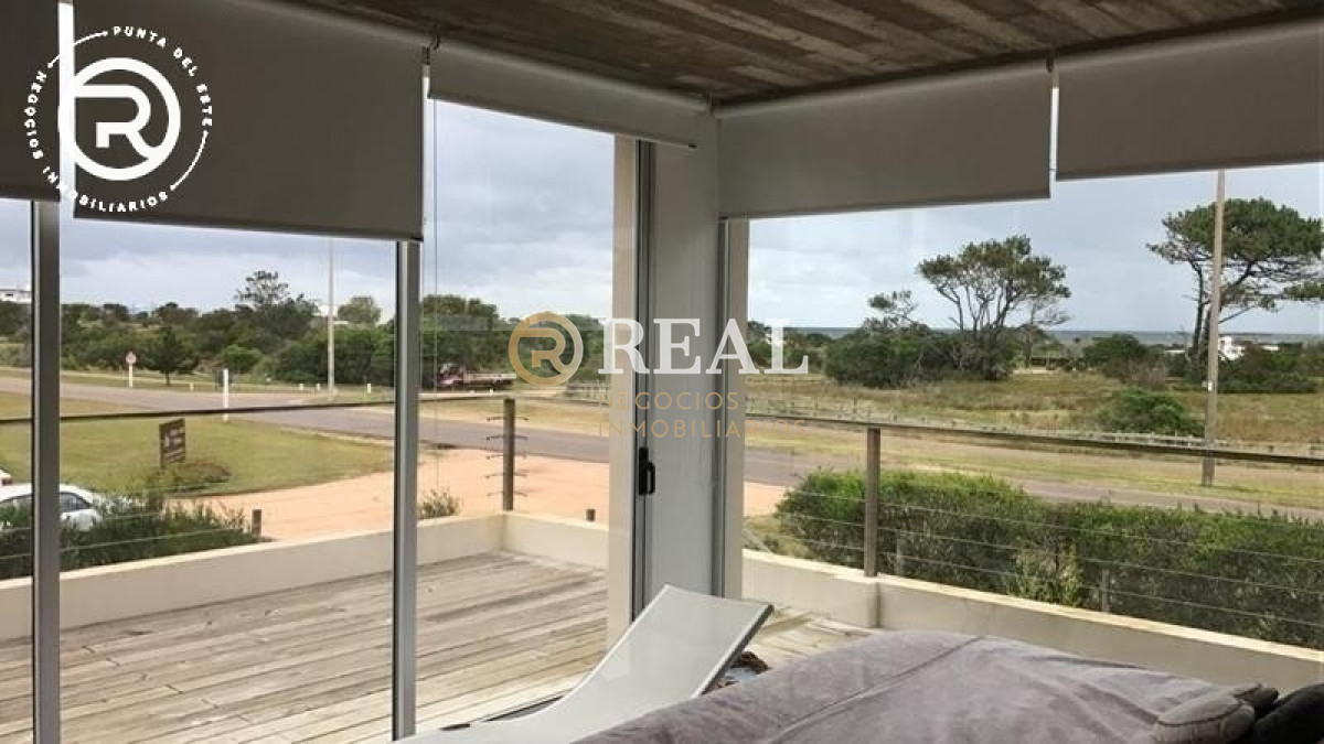Casa ID.509 - Casa minimalista en Barrio Club de Mar