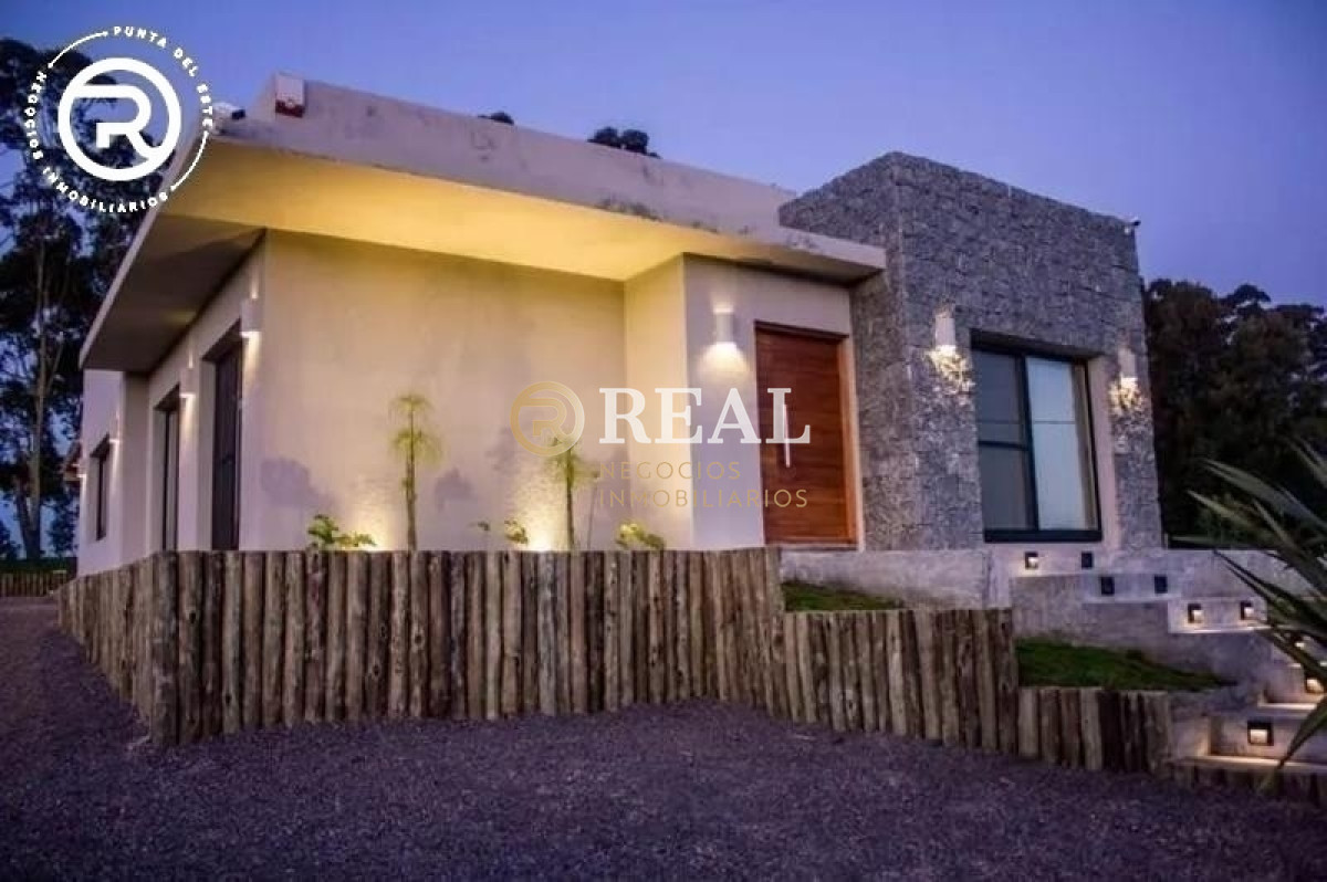 Casa ID.526 - Casa decorada con muy buen gusto en medio de la tranquilidad