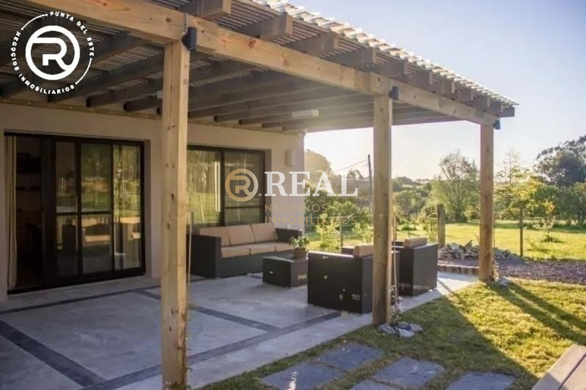 Casa ID.526 - Casa decorada con muy buen gusto en medio de la tranquilidad