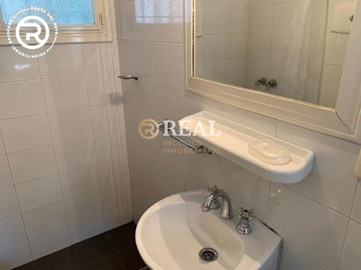 Casa ID.527 - Casa de 2 plantas con piscina, muy cerca de la Mansa, en alquiler.