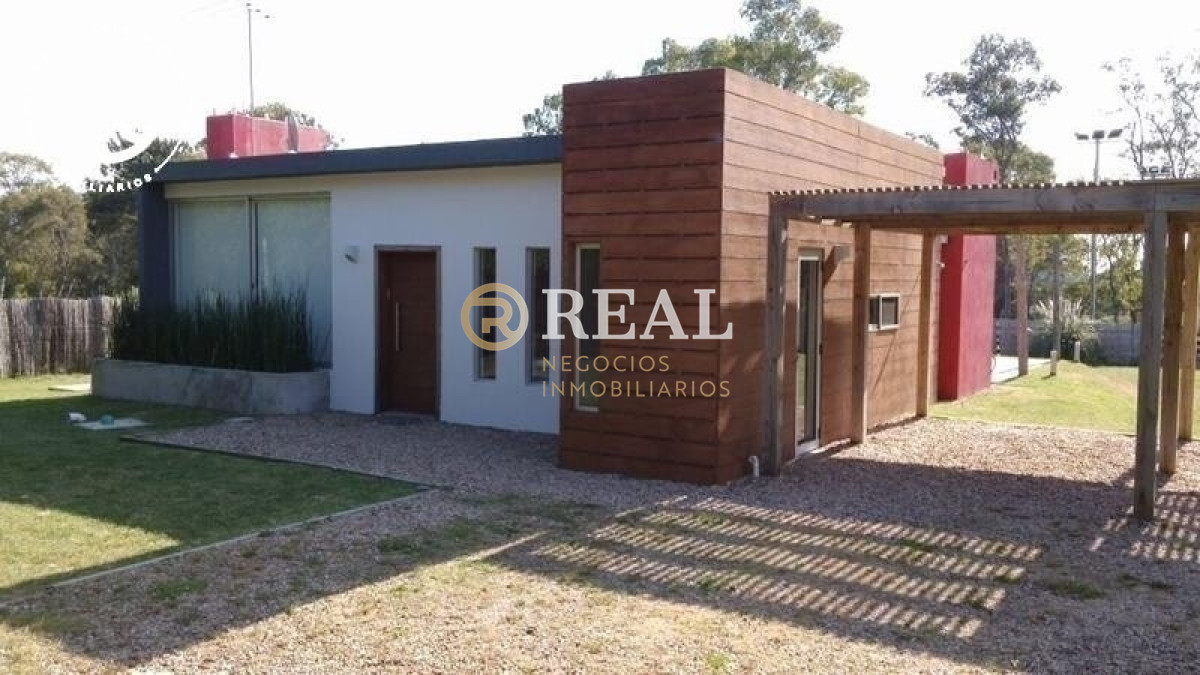 Casa ID.552 - Muy linda casa con piscina en Montoya