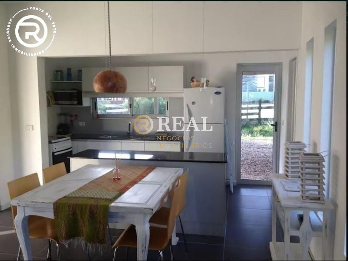 Casa ID.552 - Muy linda casa con piscina en Montoya