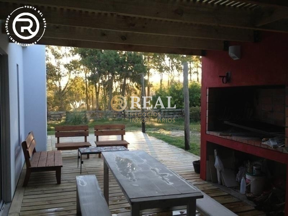 Casa ID.552 - Muy linda casa con piscina en Montoya