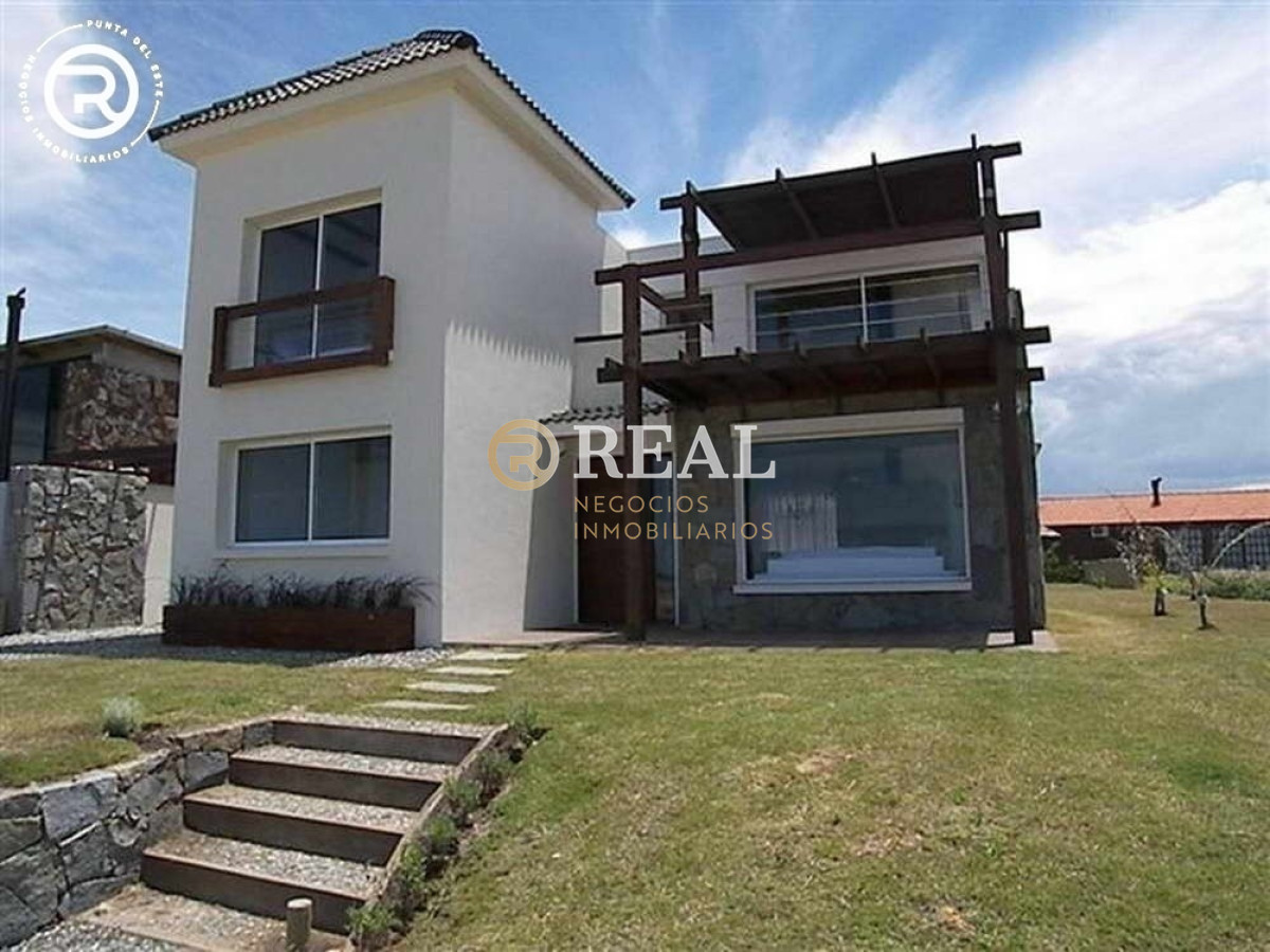 Casa ID.69 - Frente al mar con amplia barbacoa.