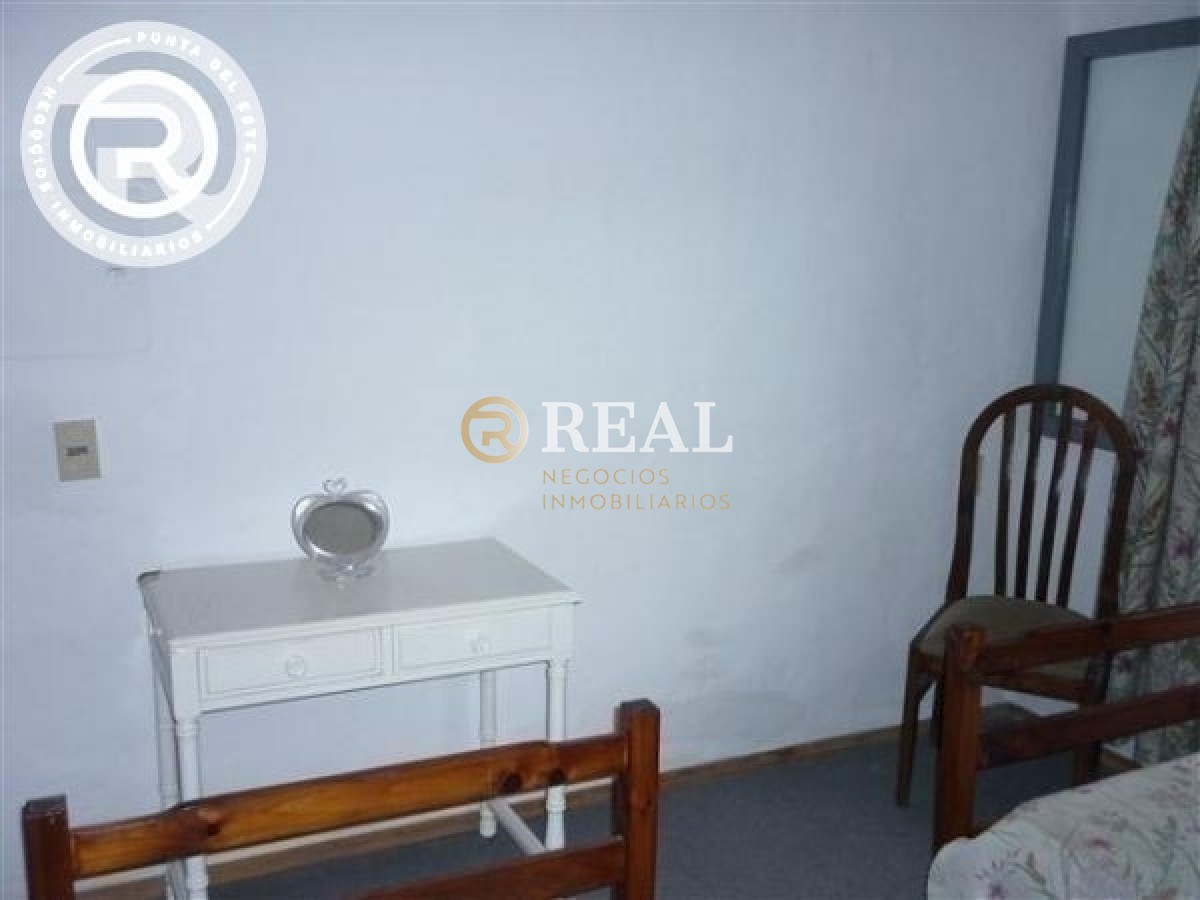 Casa ID.83 - Amplia casa ubicada en Altos de Punta de Piedras.