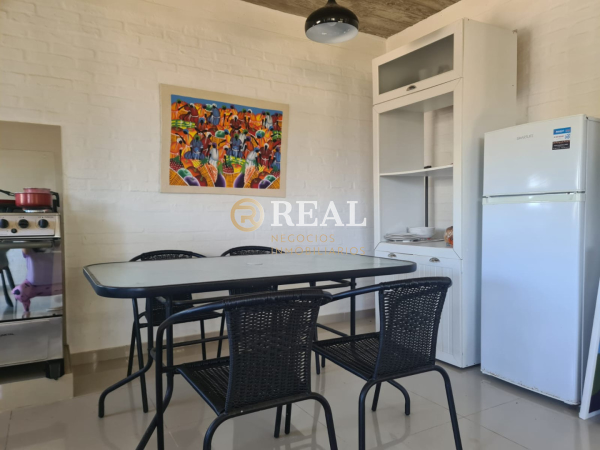 Casa ID.1150 - Casa 2 dormitorios 2 baños a 100 m del Mar 