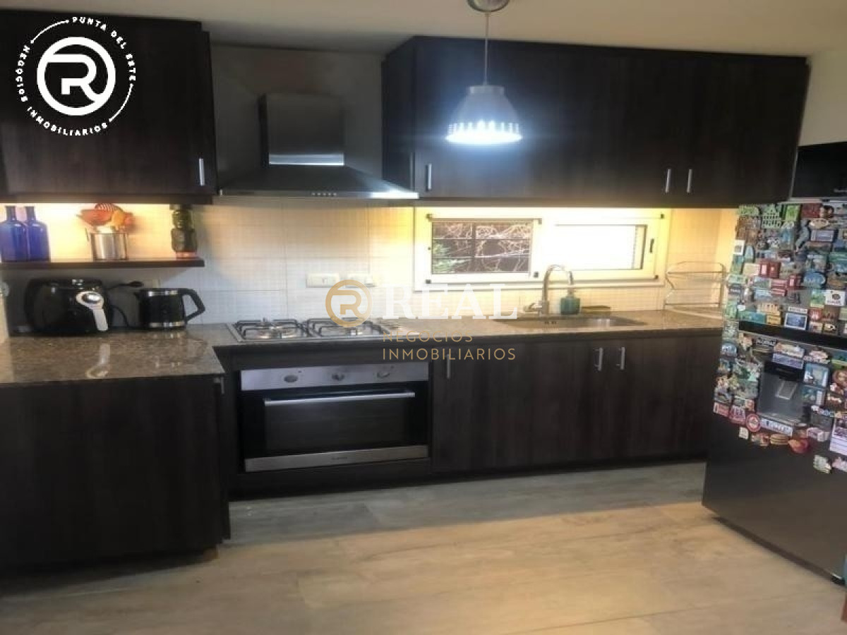 Casa ID.879 - Se vende hermosa casa con vista al mar en Balneario Buenos Aires