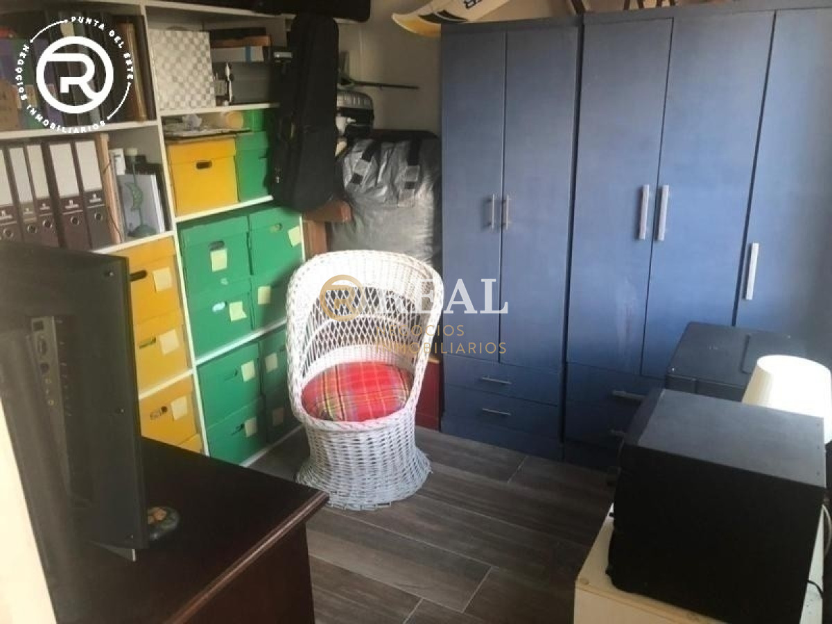 Casa ID.879 - Se vende hermosa casa con vista al mar en Balneario Buenos Aires